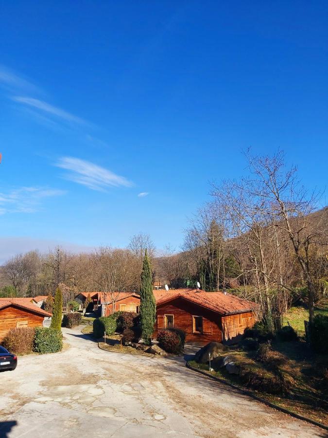 Aparthotel Le Hameau Du Comte De Foix Mercus-Garrabet Exterior foto